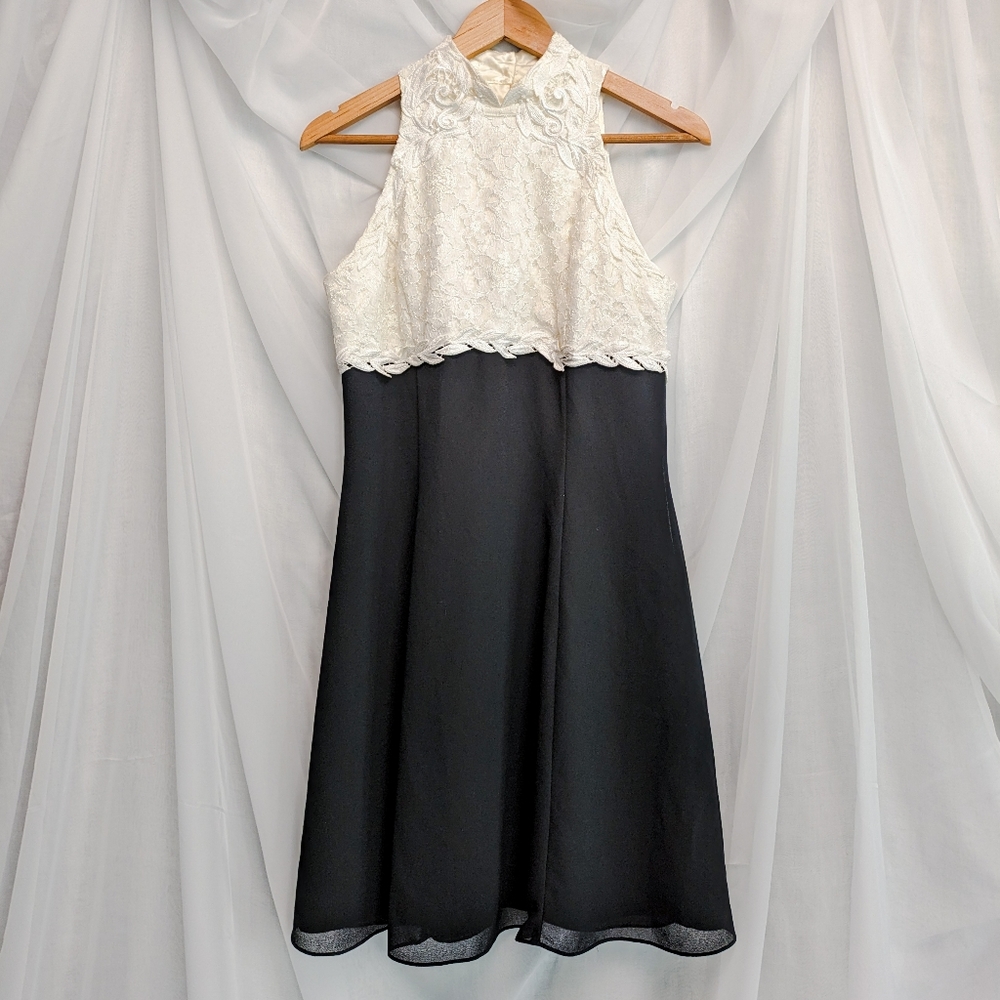 Black and white lace dress by Scott McClintock, vintage, size 8/med